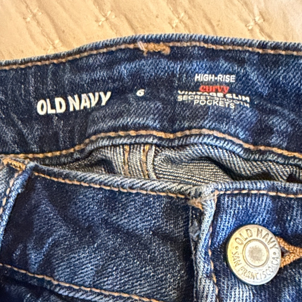 Old Navy Classic Blue Jeans Size 6 - Picture 4 of 4
